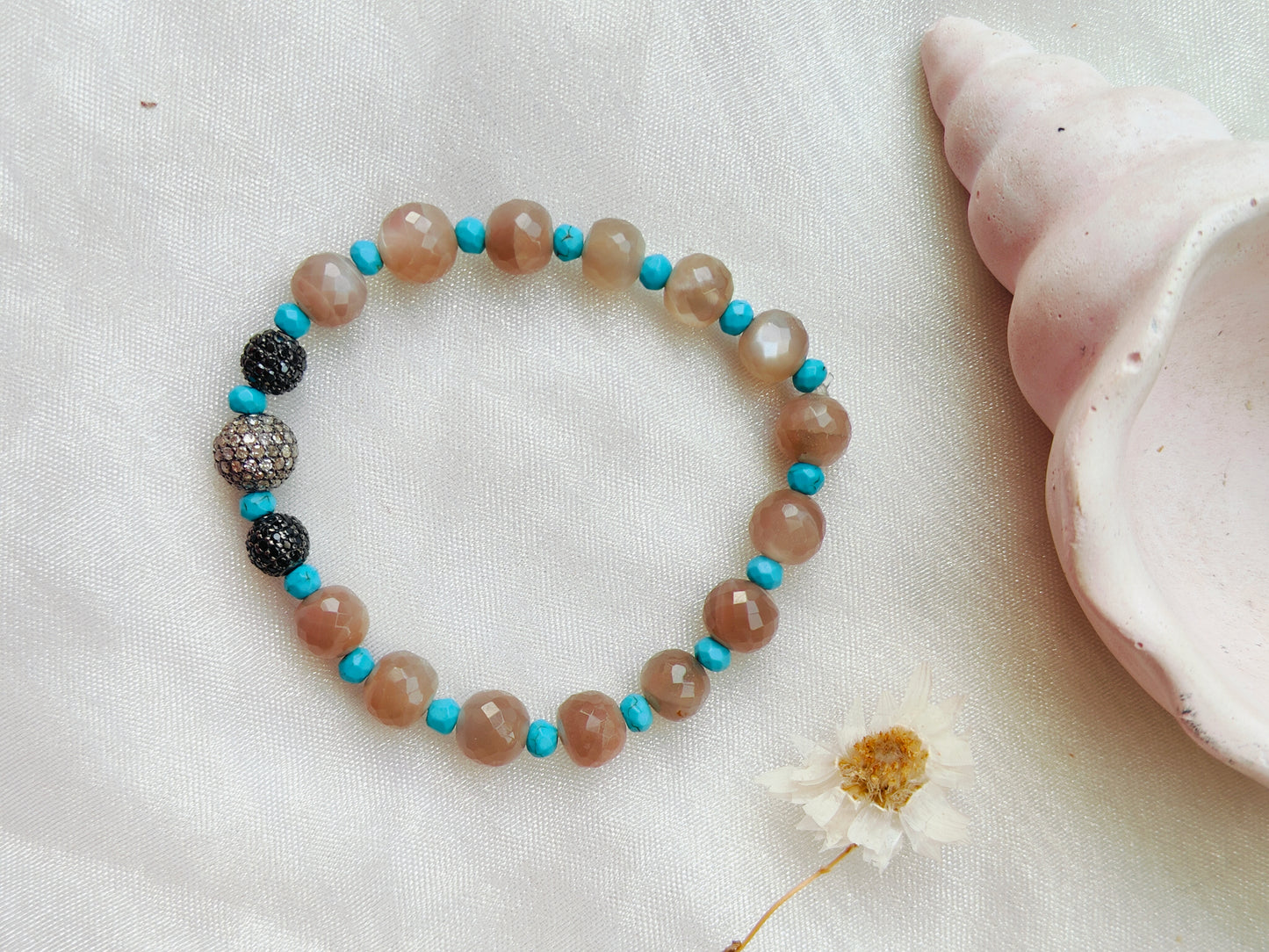 Stone & Silver Beads' Stretchable Bracelet with Dia