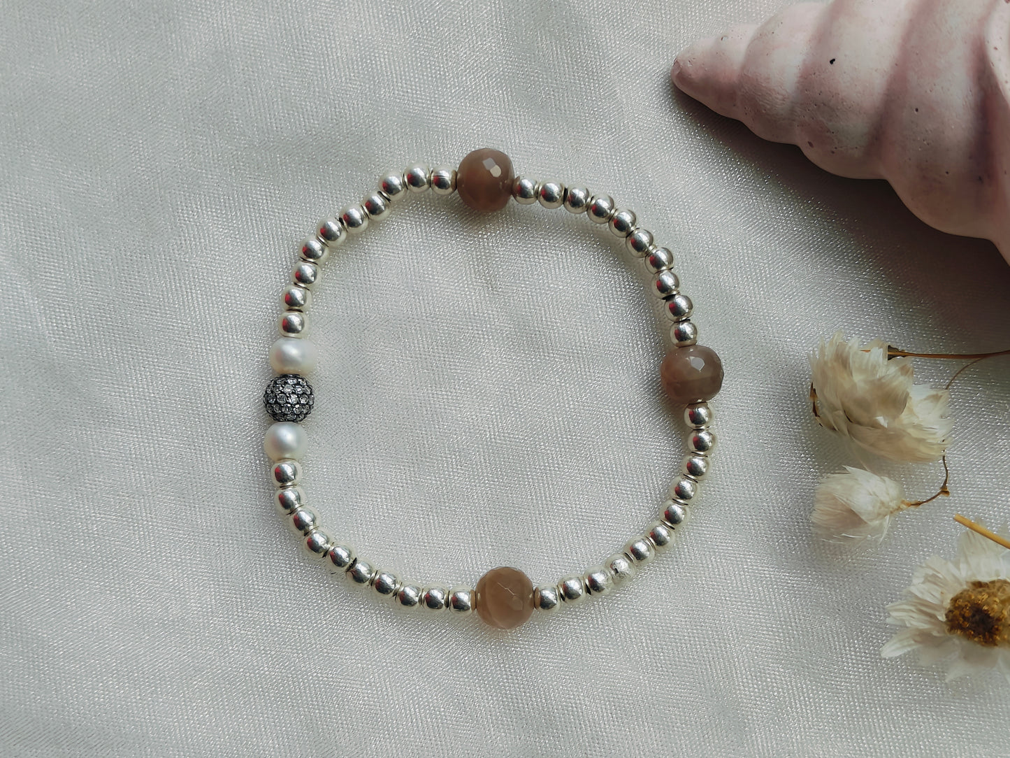 Stone & Silver Beads' Stretchable Bracelet with Dia