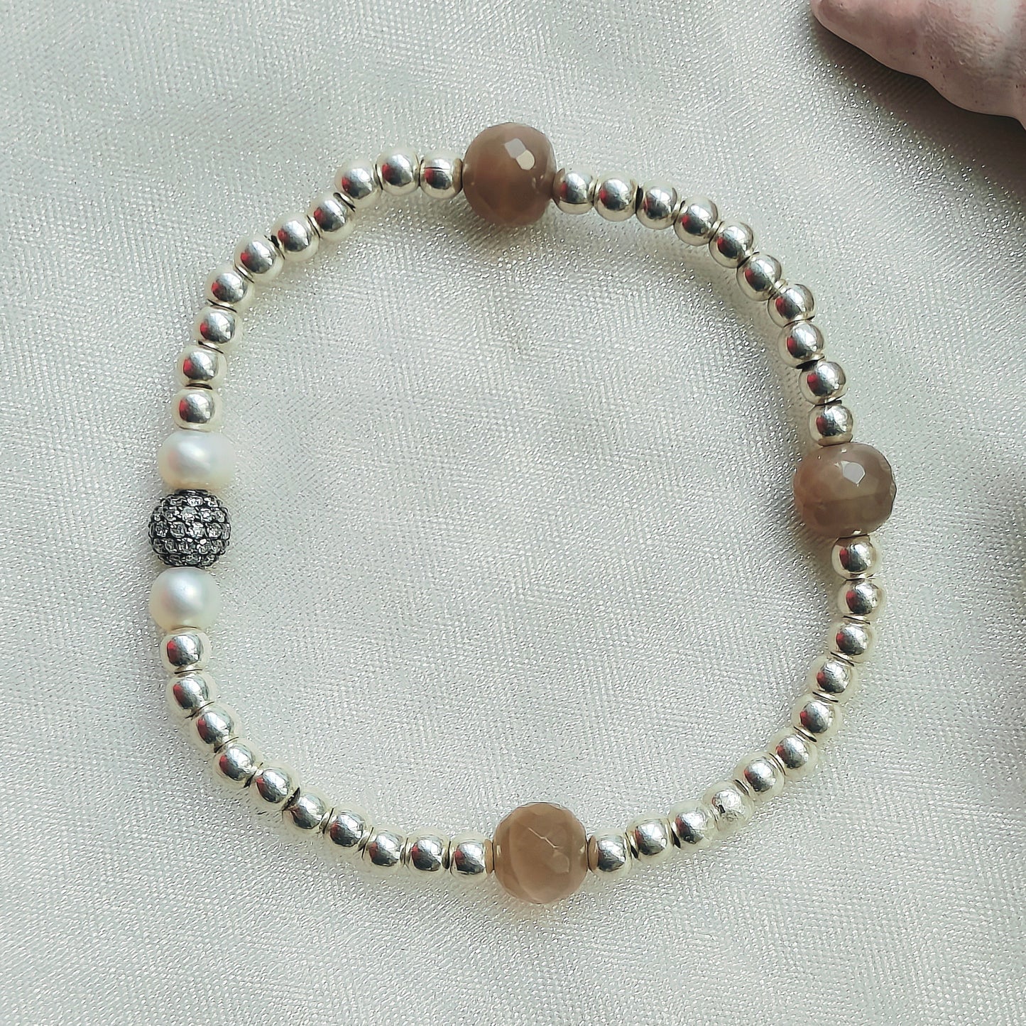 Stone & Silver Beads' Stretchable Bracelet with Dia