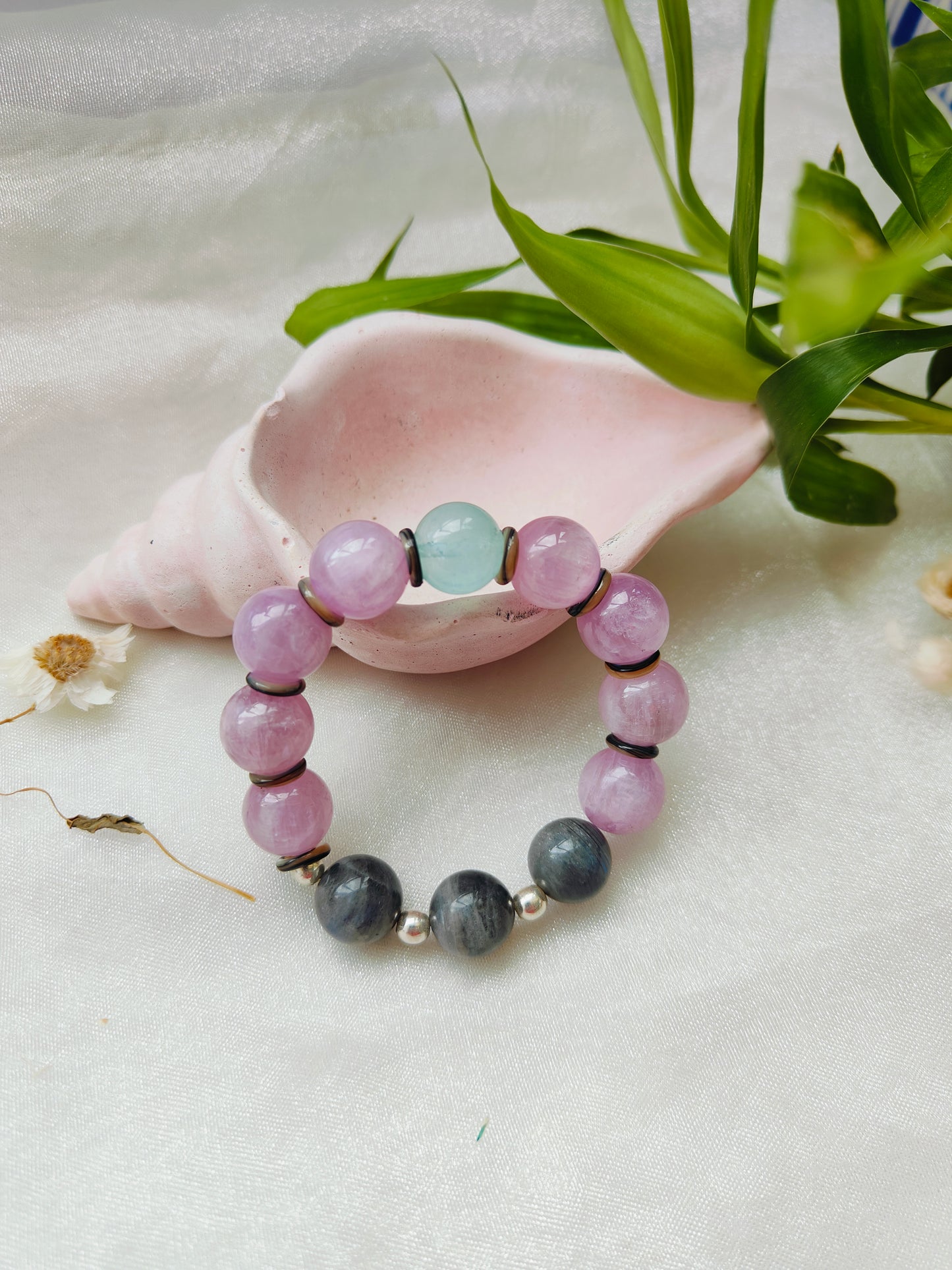 Stone & Silver Beads' Stretchable Bracelet
